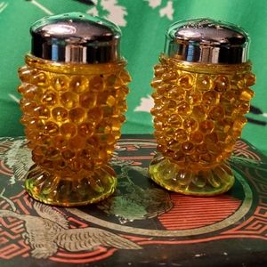 MCM Vintage 1930's Shaker Set w/Metal Lids Hobnail Amber by Wright Glass, L G